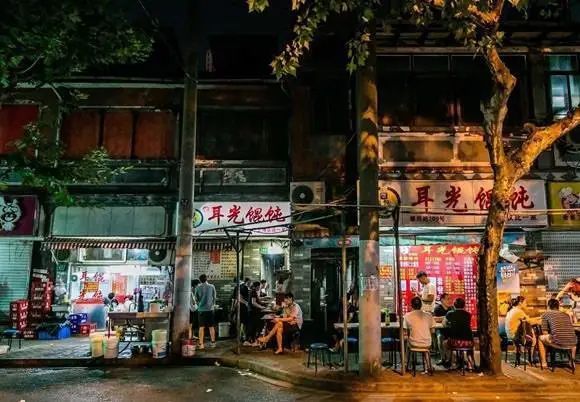 一个有传承，一个有商标，谁才是正宗？“耳光馄饨”案一审宣判